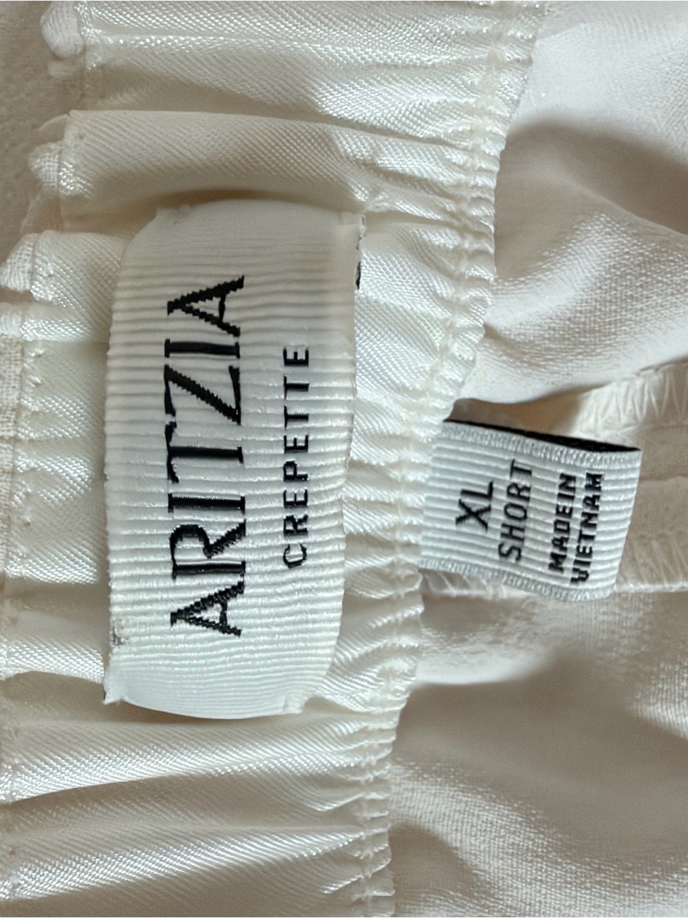 Aritzia White Wide-Leg Lodge Pant – Crepeette™ short length - Picture 3 of 3